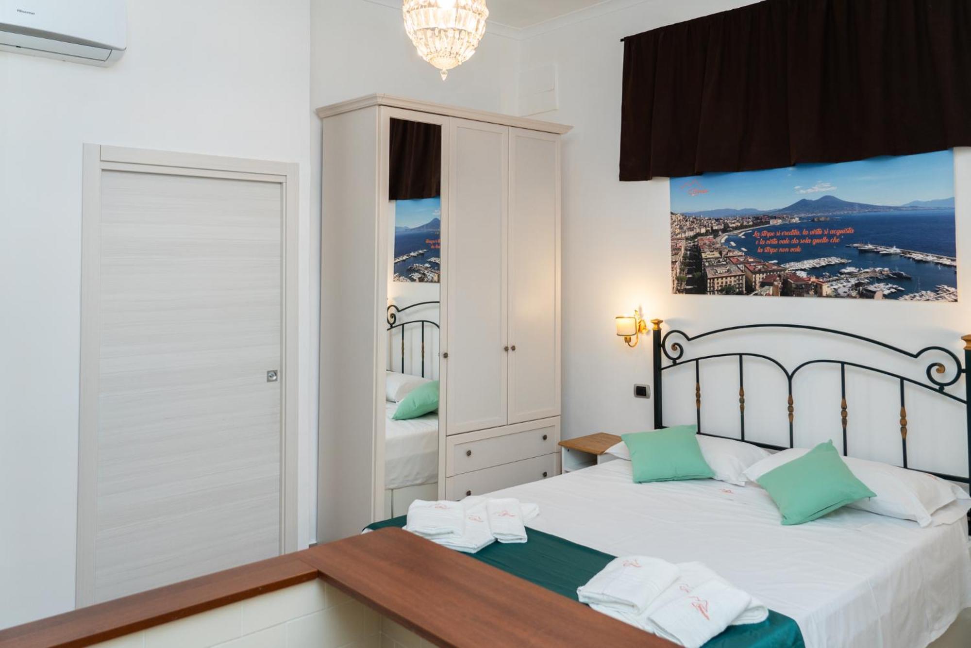 Suite Cervantes Napoli Exterior foto