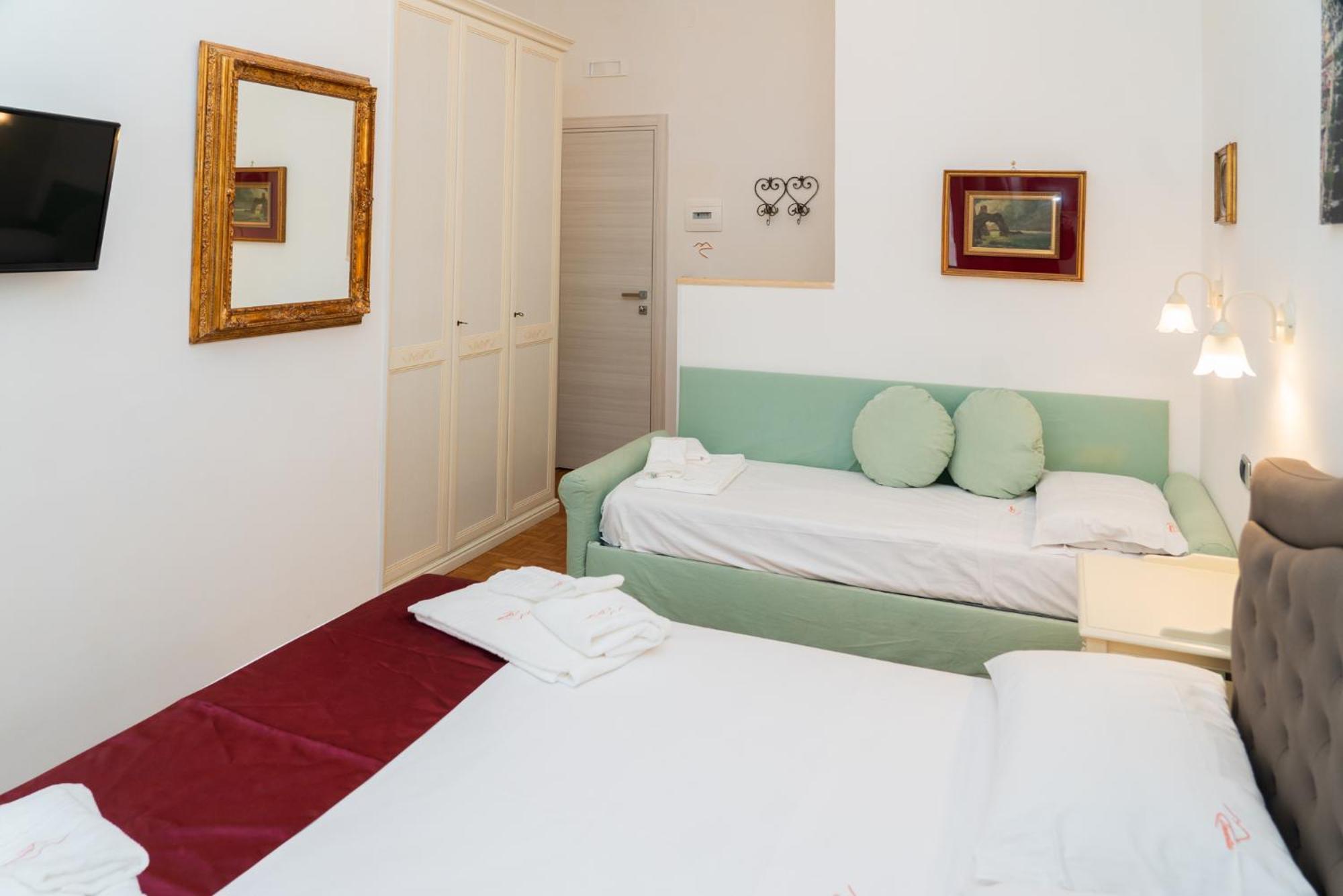 Suite Cervantes Napoli Exterior foto